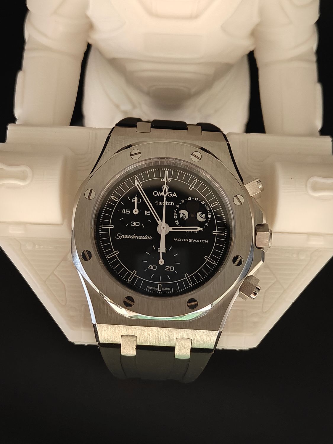 AP Royal Oak Snoopy Black Strap plus SS Bracelet