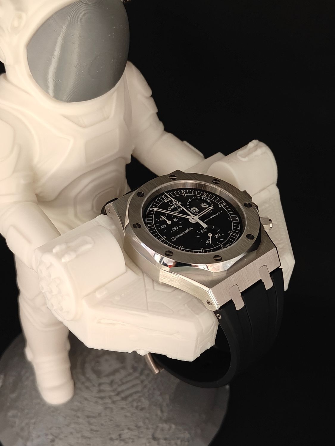 AP Royal Oak Snoopy Black Strap plus SS Bracelet
