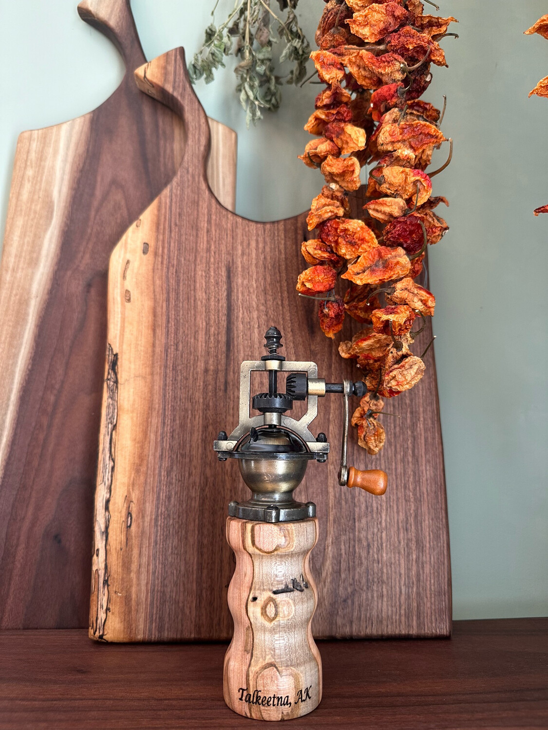 Vintage Style Pepper Mill