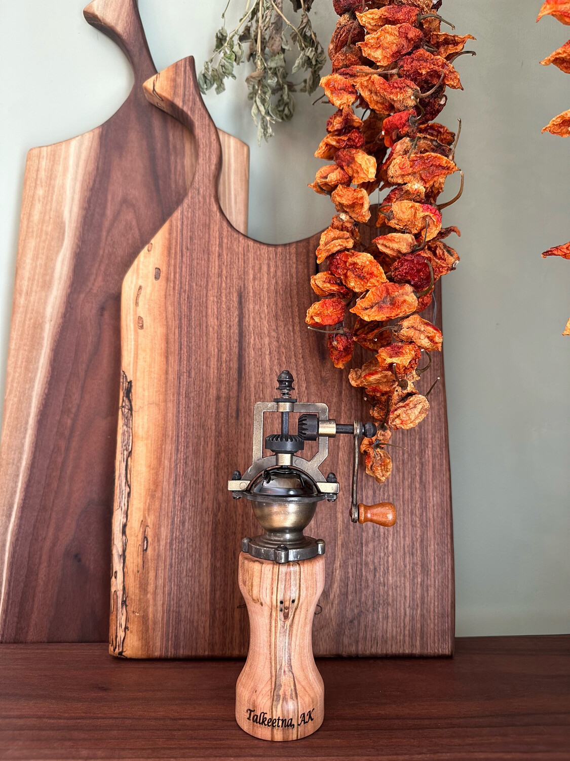 Vintage Style Pepper Mill