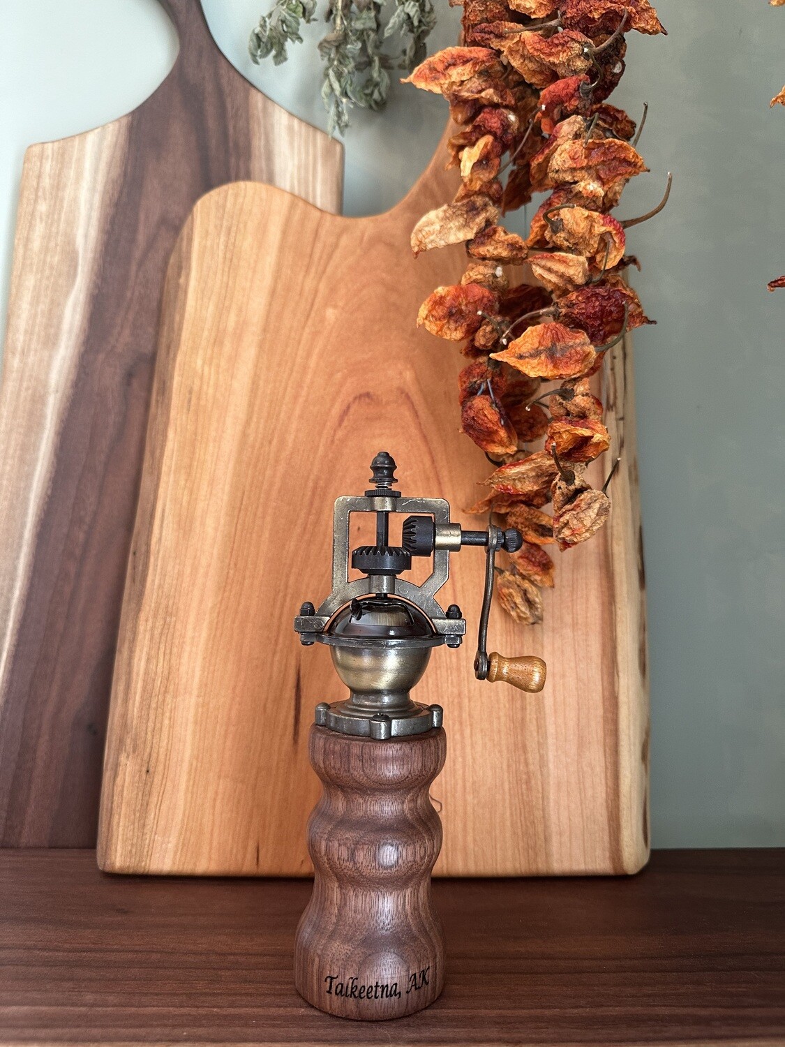 Vintage Style Pepper Mill