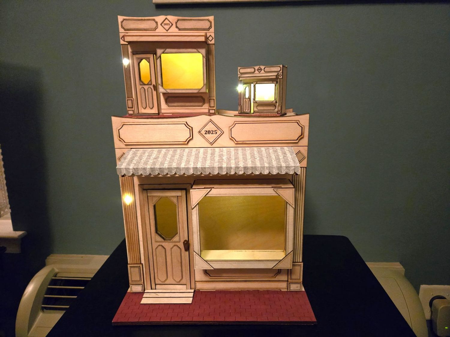 Thursday Evening Workshop: A Chic Boutique or A Unique Boutique