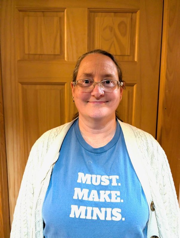 Hippies & Miniaturists: We're Not that Different! - 1/4" Scale