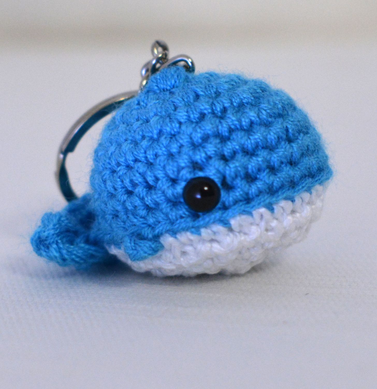 Electric blue and white whale keychain   handmade