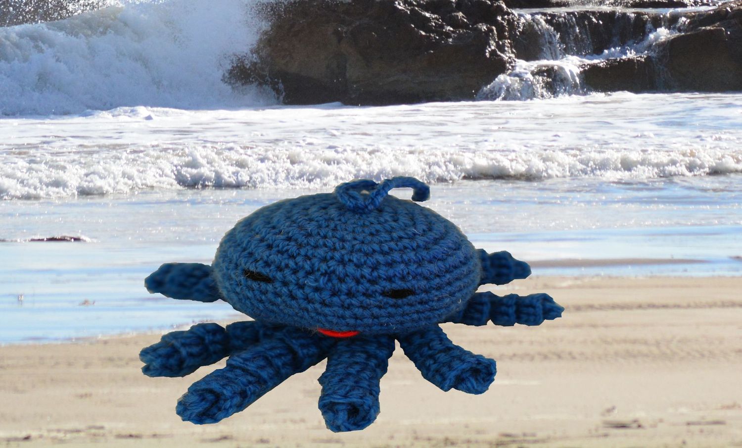 Llavero pulpito azul marino hecho a mano