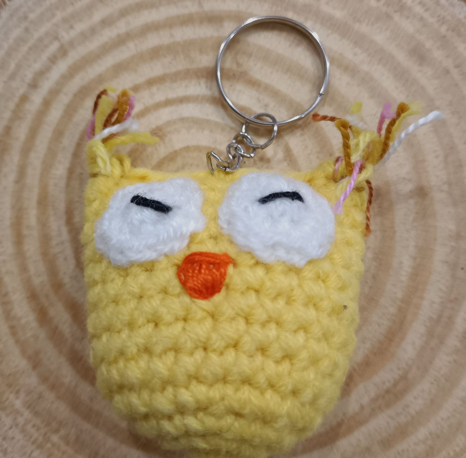 Porte-clés hibou jaune œuf   fait à la main