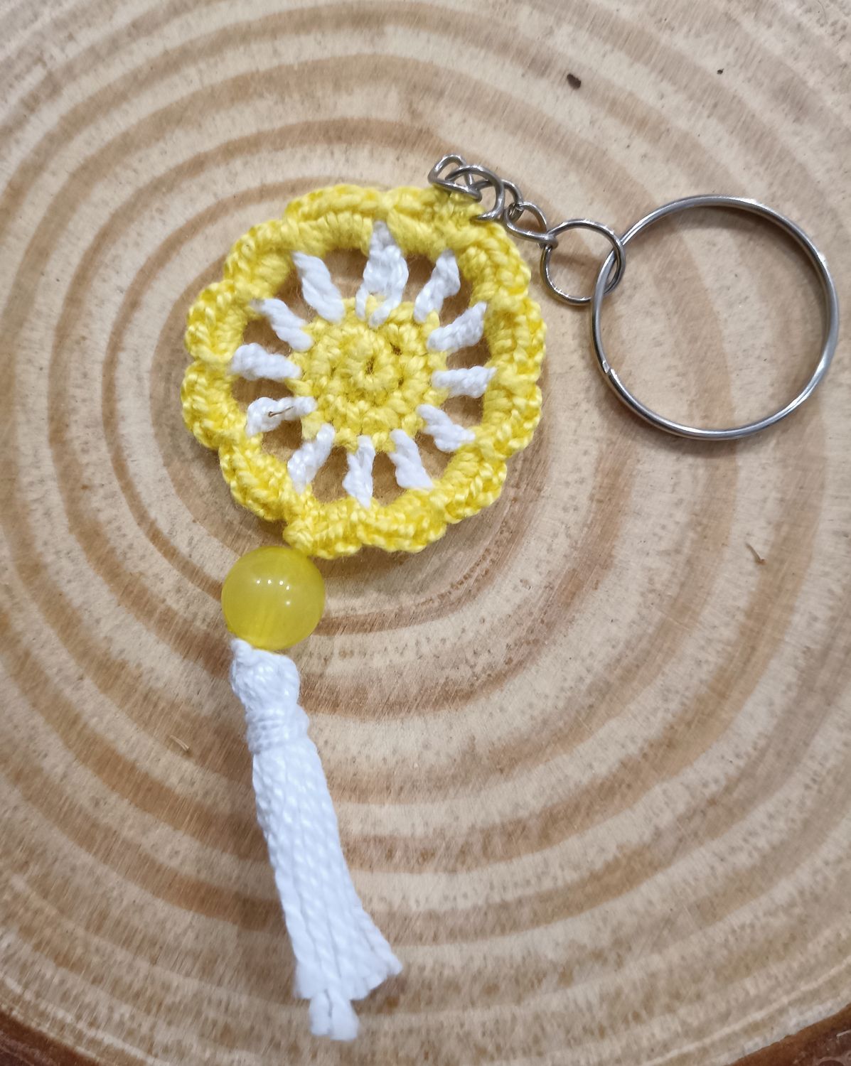 Porte-clés attrape-rêves jaune et blanc   fait à la main
