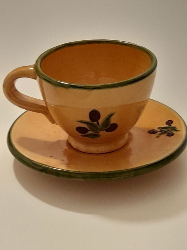 Taza desayuno con plato, decorado aceitunas Alfarería Provenzal