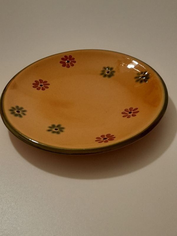 Plato mediano 19 cm. florecillas Alfarería Provenzal