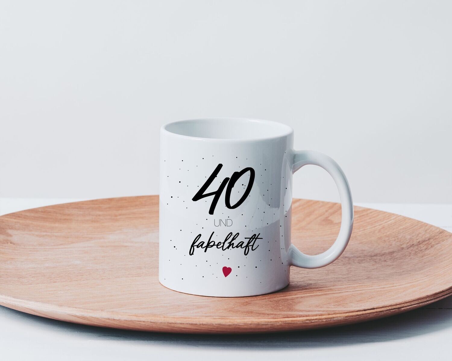 Personalisierbare Tasse "40 und fabelhaft"