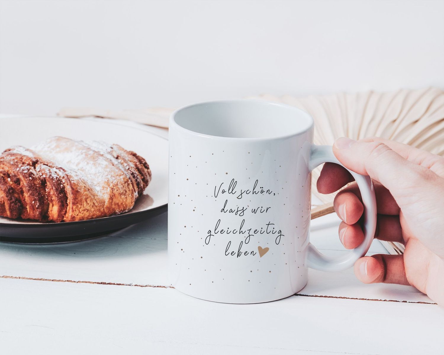 Personalisierbare Tasse "Voll schön, dass wir gleichzeitig leben"