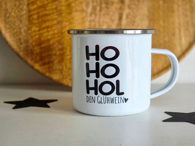 Emaille Tassen mit Spruch "Ho ho hol den Glühwein" - Personalisierbar