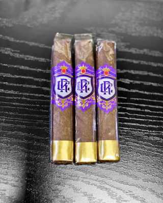 Royalty Robusto Cigar - Luxury Boutique Collection