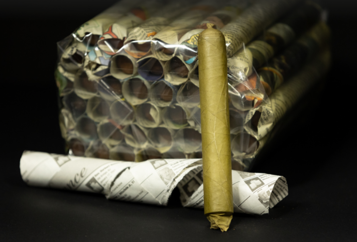 Candela Super Premium newspaper Cigar