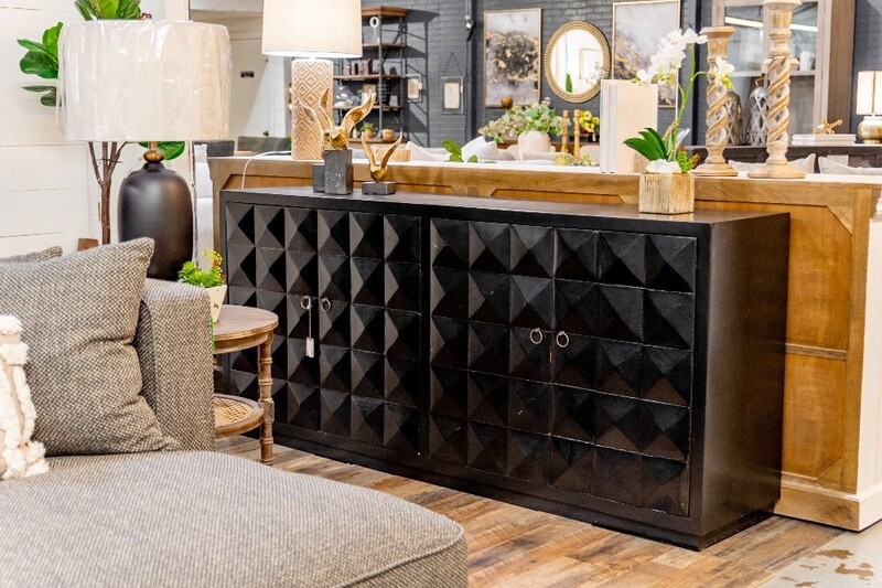 Black Buffet