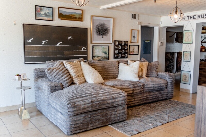 2010 Sofa Chaise Mondo Granite
