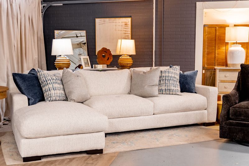 4460 SOFA CHAISE FEATHERDOWN QUARTZ (50/50 Down Interior)