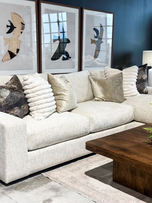 2010 Sofa Chaise Fluffy Cream