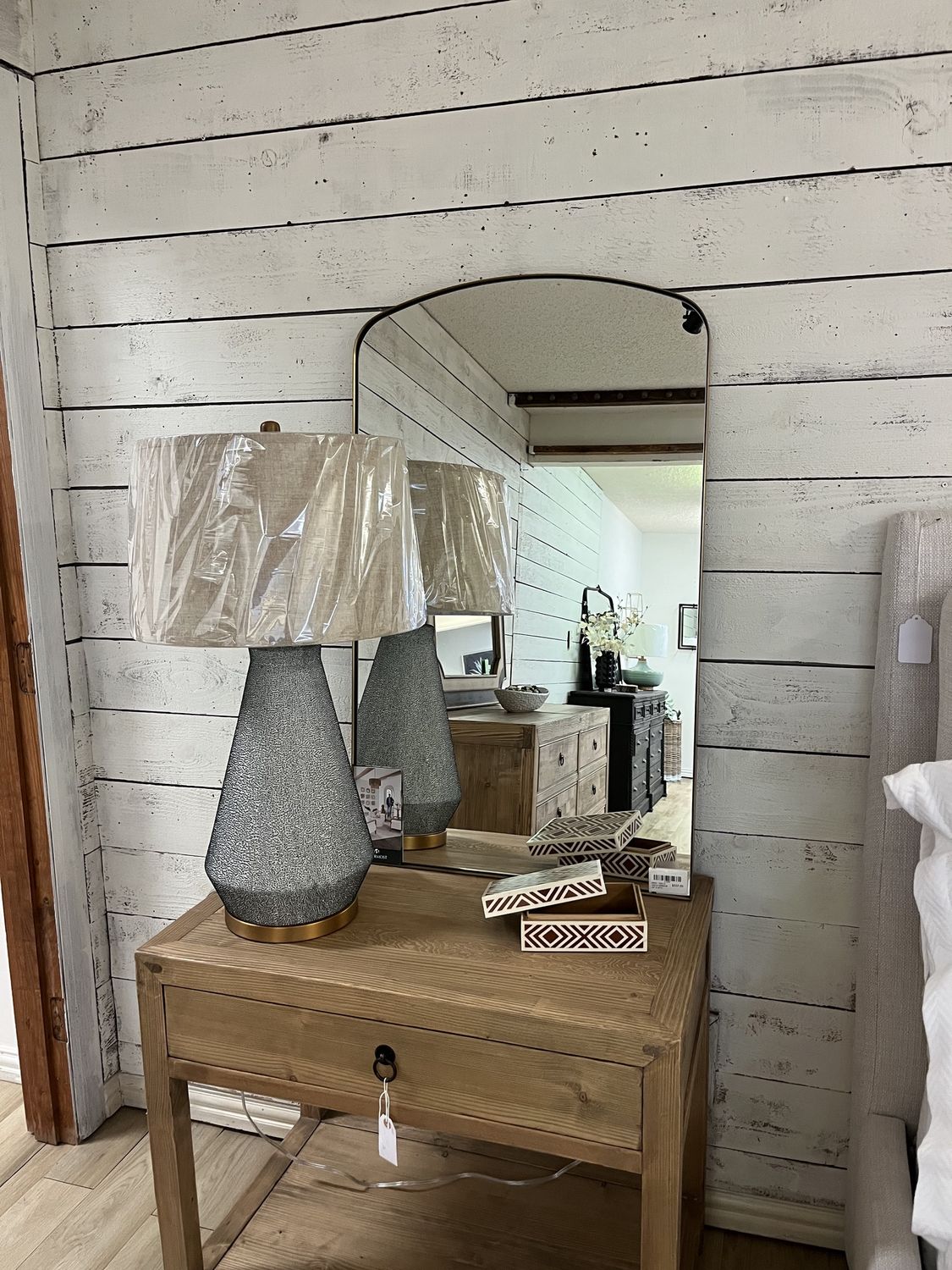 MBW - GOLD ARCH MIRROR 24&quot;  X 40&quot;H
