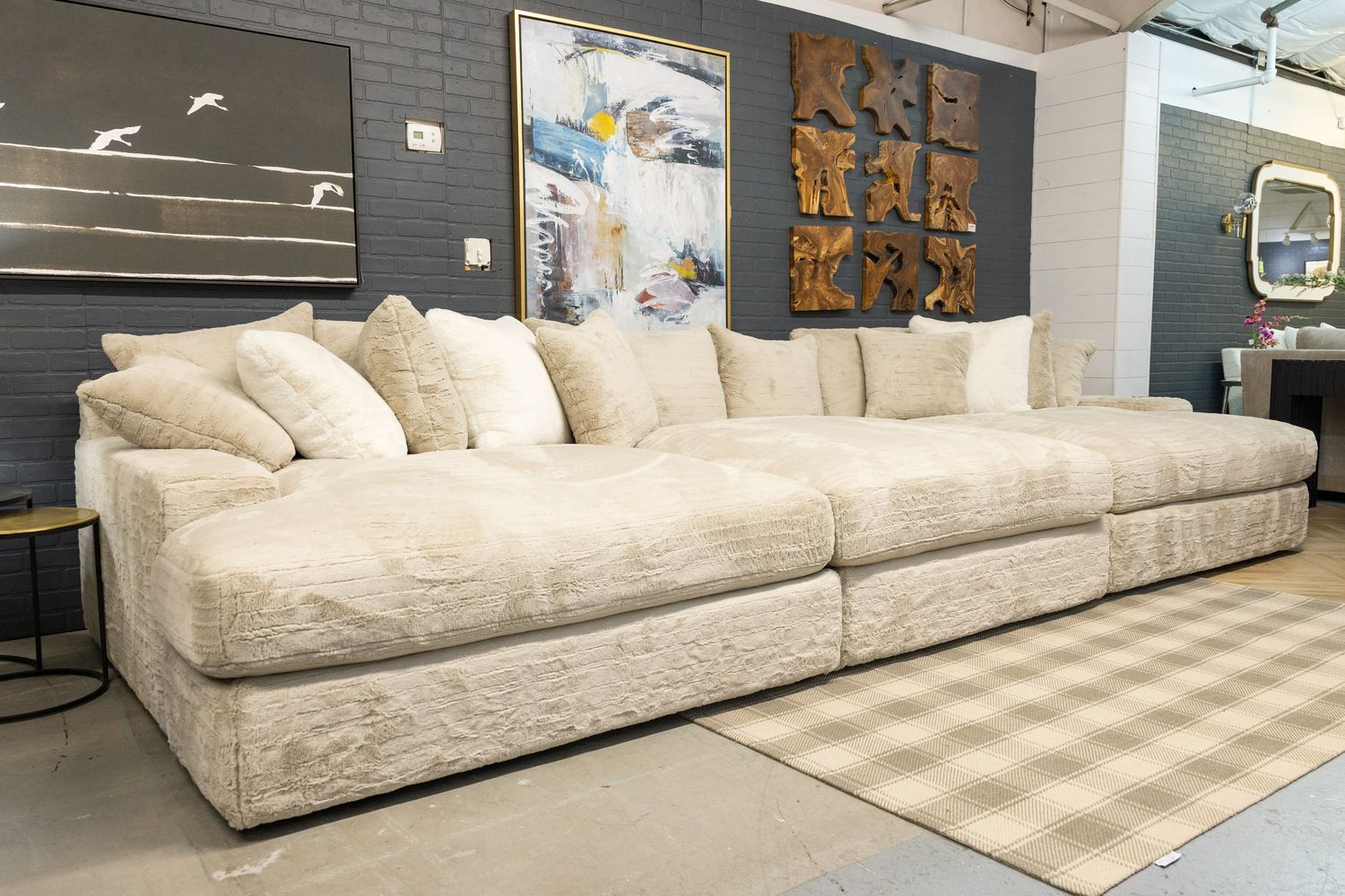5250 Triple Chaise Nestle Buff (AC Gel Fiber)