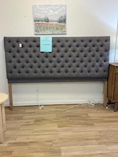 AMV - Tufted King Bed