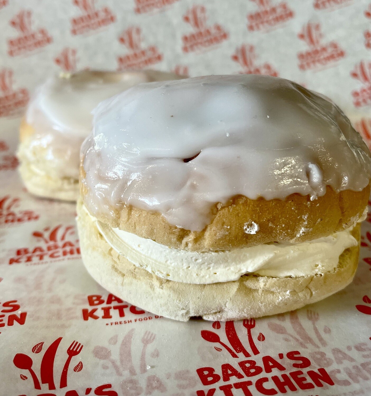 Cream Ring