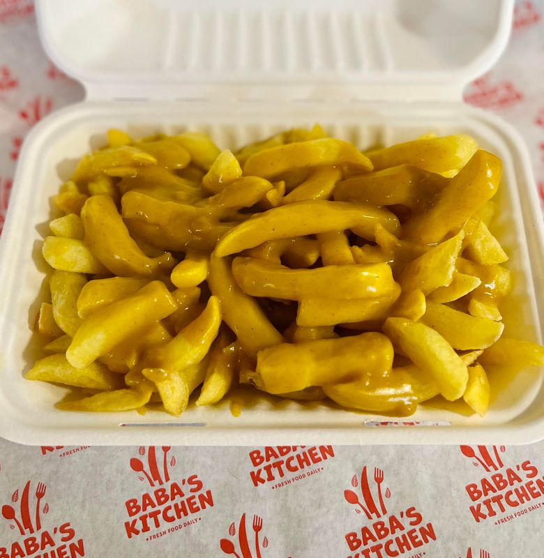Chips &amp; Curry Sauce