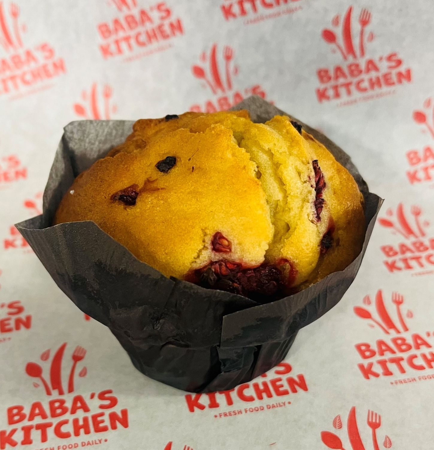 Raspberry &amp; White Chocolate Muffin