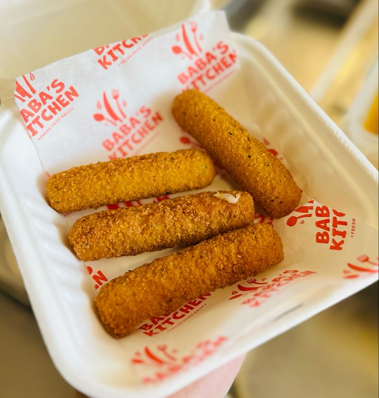 Mozzarella Sticks (4)