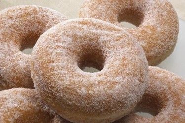 NEW 2pk Sugared Ring Donuts