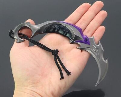 Reaver Karambit