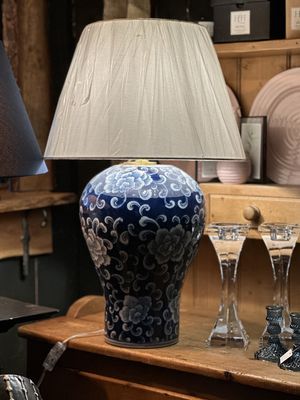 Ginger Jar Lamp - Cream Shade