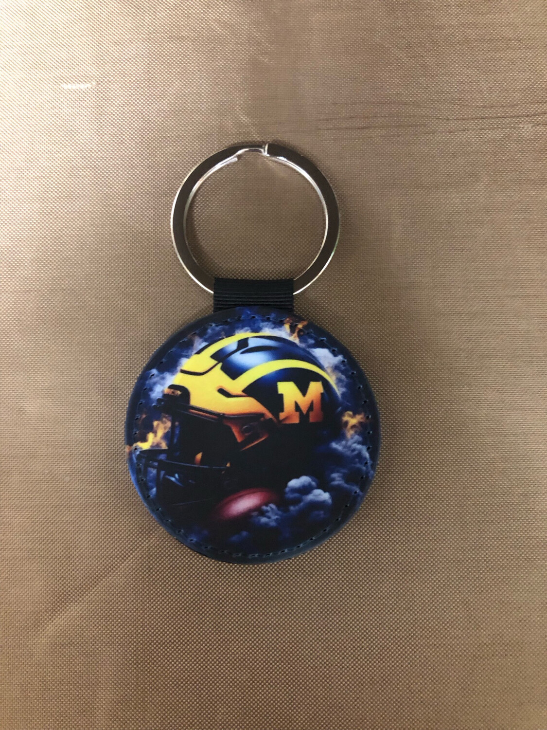 Round Keychain - Michigan Football Helmet