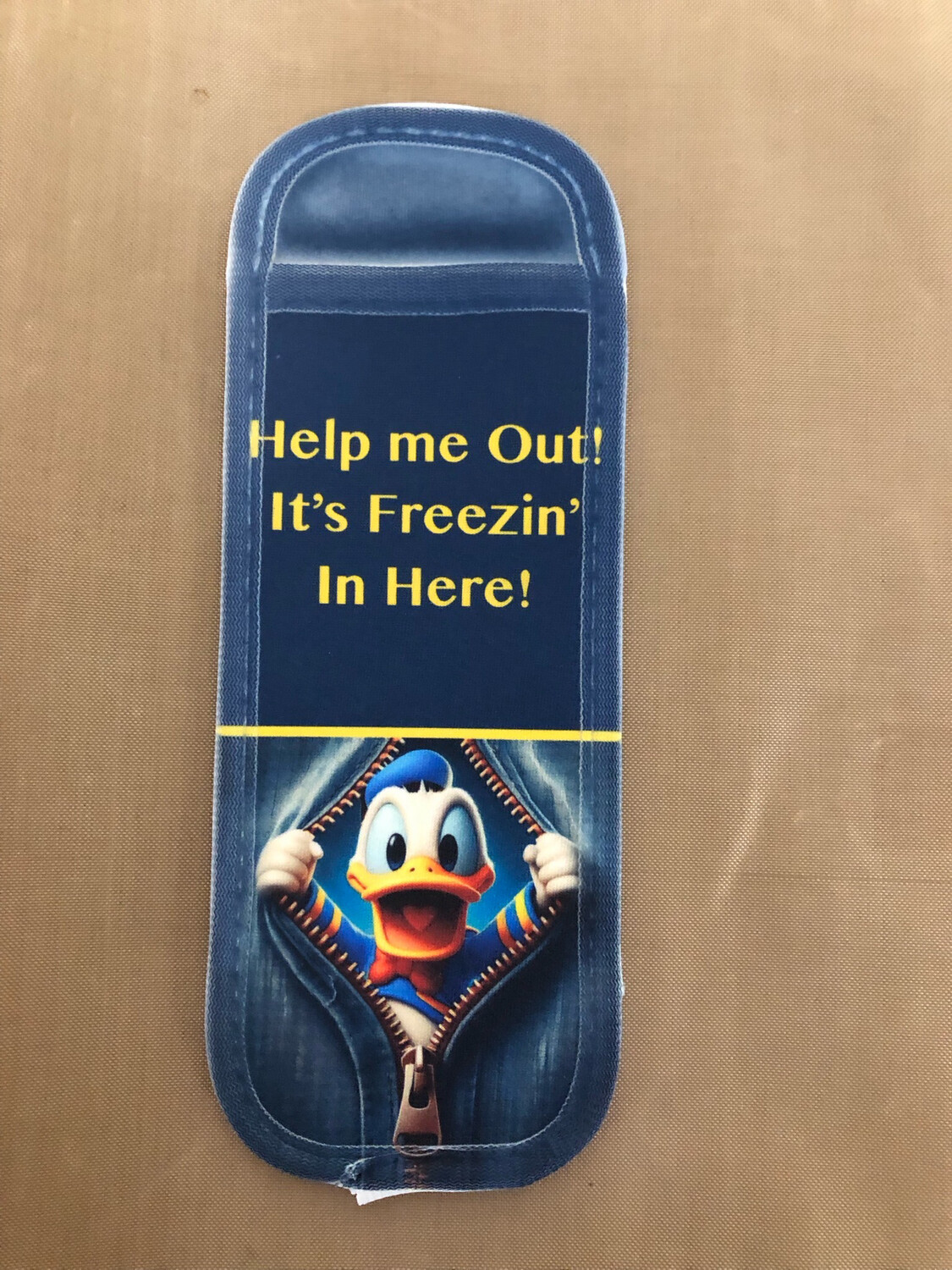 Donald Duck Icee Pop Holder