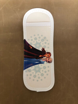 Elsa &amp; Anna Ice Pop Holder