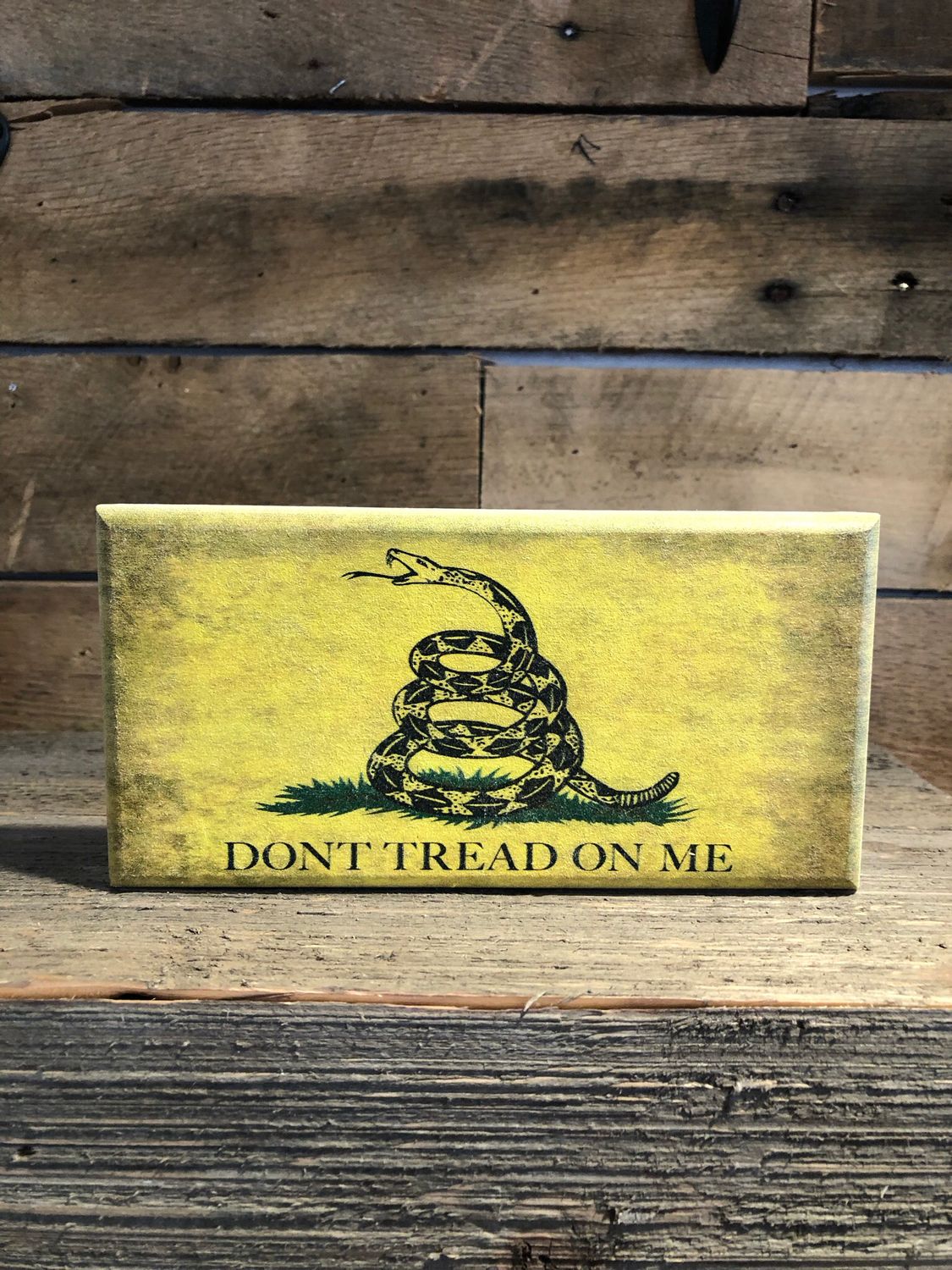 Wood Block - Don&#39;t Tread