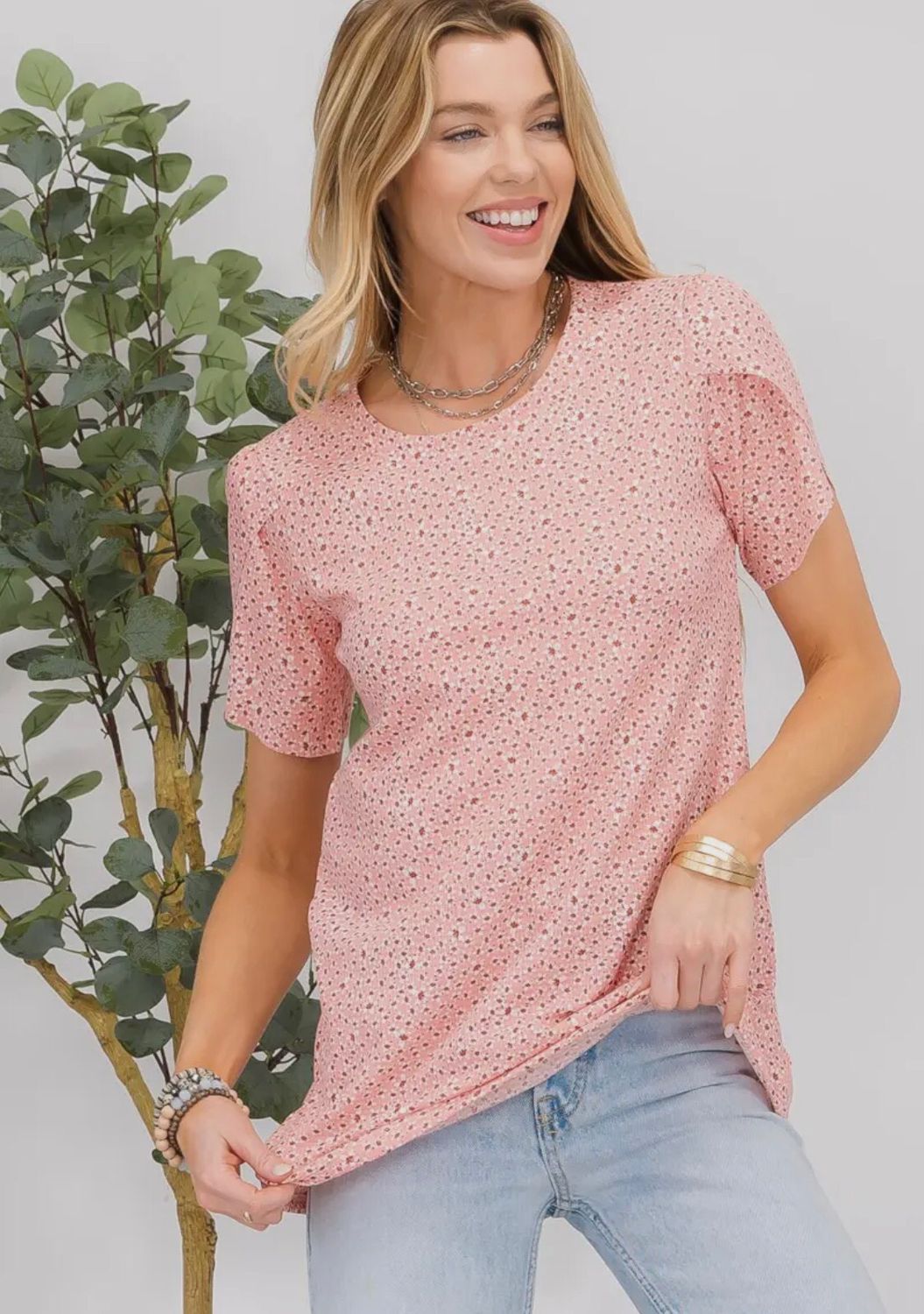 Celeste Clothing - CT33761A-PL -SMALL FLORAL PRINT SPLIT SHORT SLEEVE PLUS - CORAL 1XL - 3XL