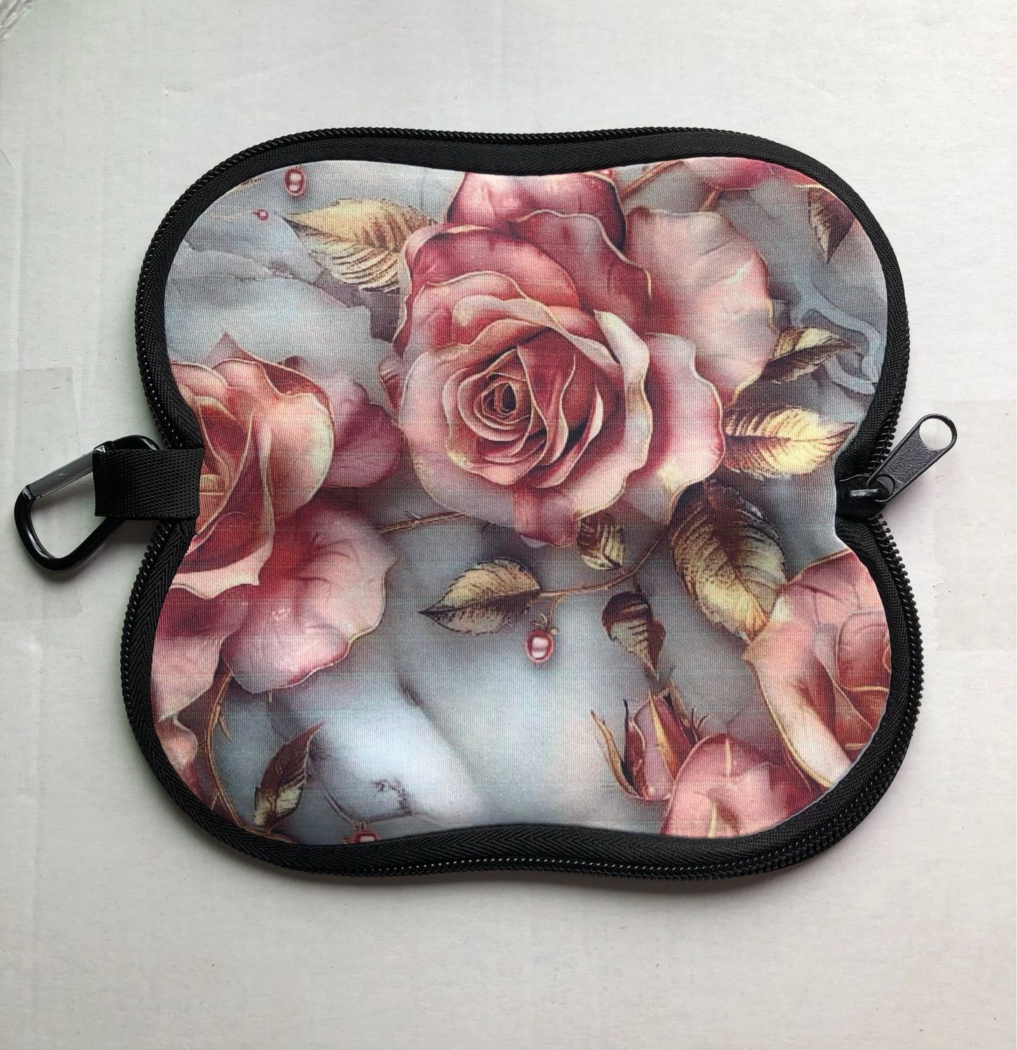 Roses Zip Up Eyeglass Holder