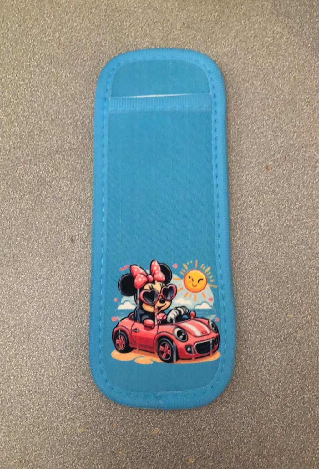 Minnie In A Car Ice Pop Holder