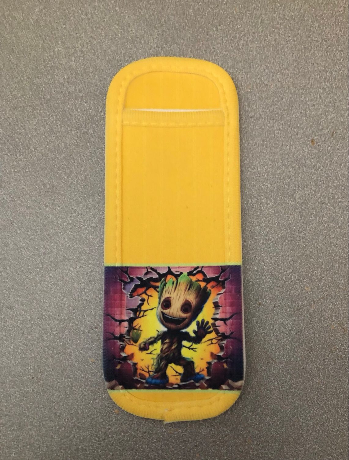 Groot Ice Pop Holder