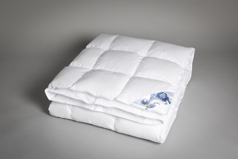 COMFORTBALL PIUMINO DA LETTO 100% FIBRA CAVA DI POLIESTERE IN MICROSFERE PESO LIGHT TRAPUNTATURA A RIQUADRI 25X25. PIAZZA E MEZZA 200X200 COMFORTBALL PIUMINO DA LETTO 100% FIBRA CAVA DI POLIESTERE IN MICROSFERE PESO LIGHT TRAPUNTATURA A RIQUADRI 25X25. PIAZZA E MEZZA 200X200