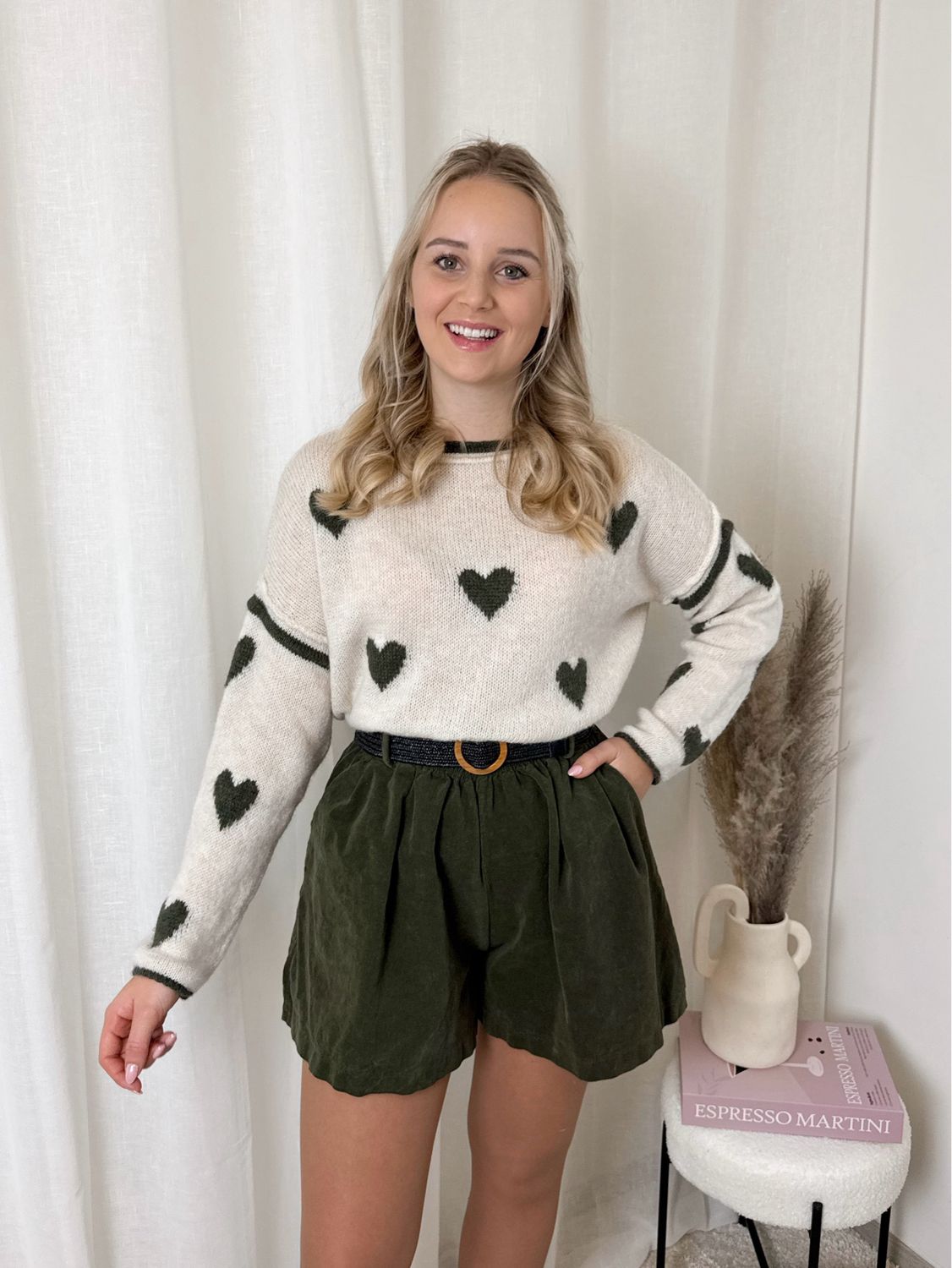 KHAKI HEART SWEATER