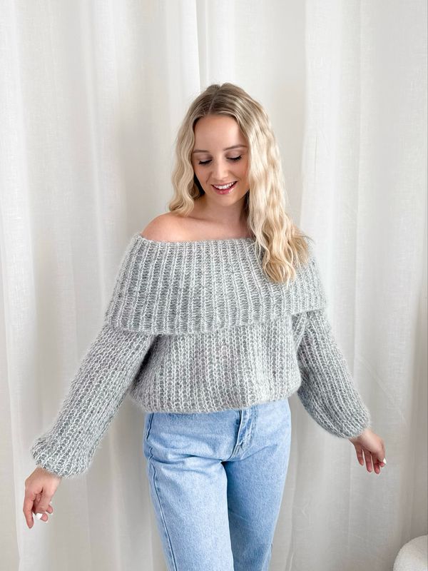 OFF SHOULDER SWEATER GREY
