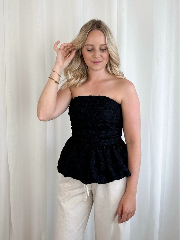 OFF SHOULDER TOP BLACK