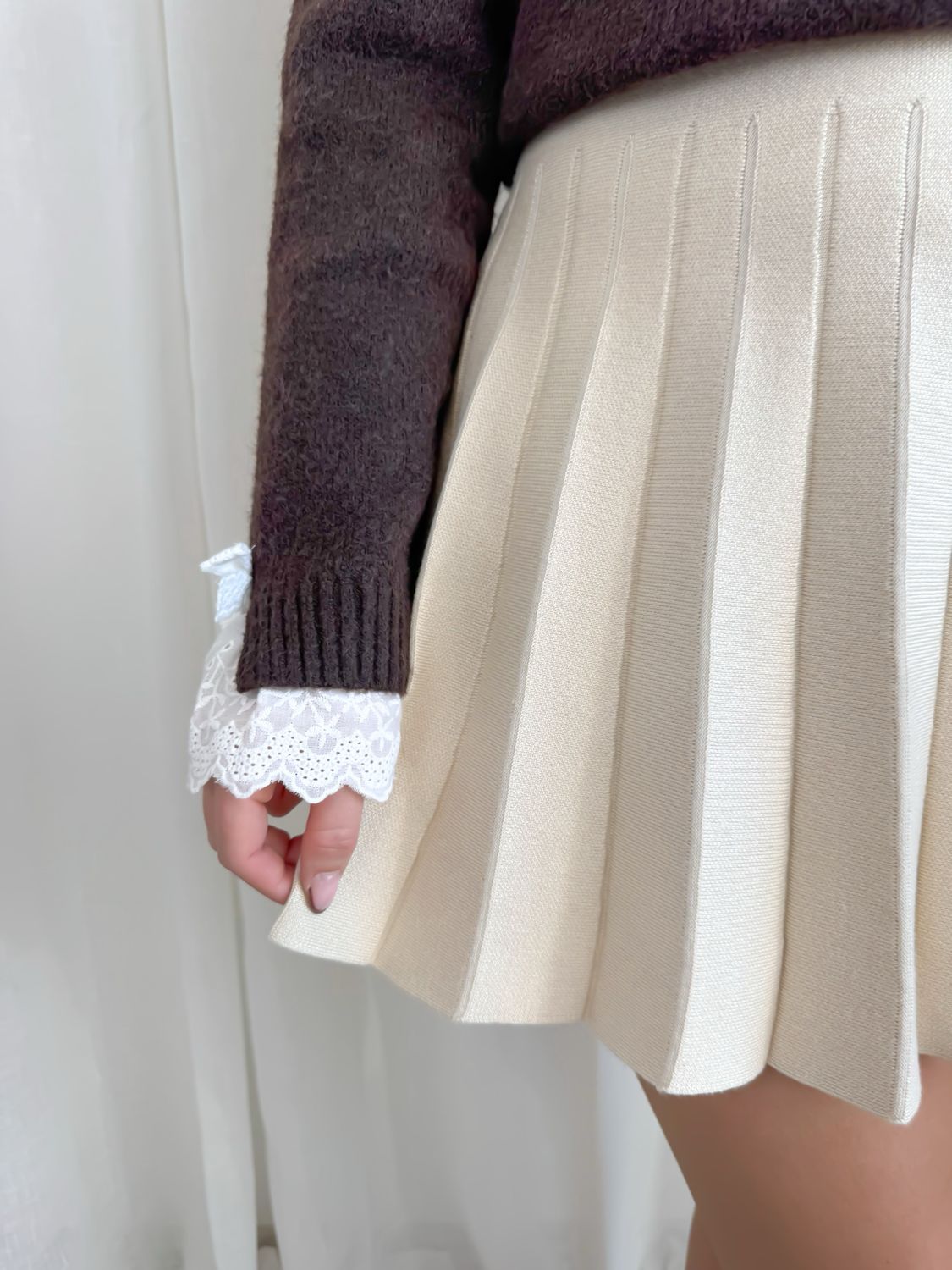 LARA PLISEE SKIRT BEIGE