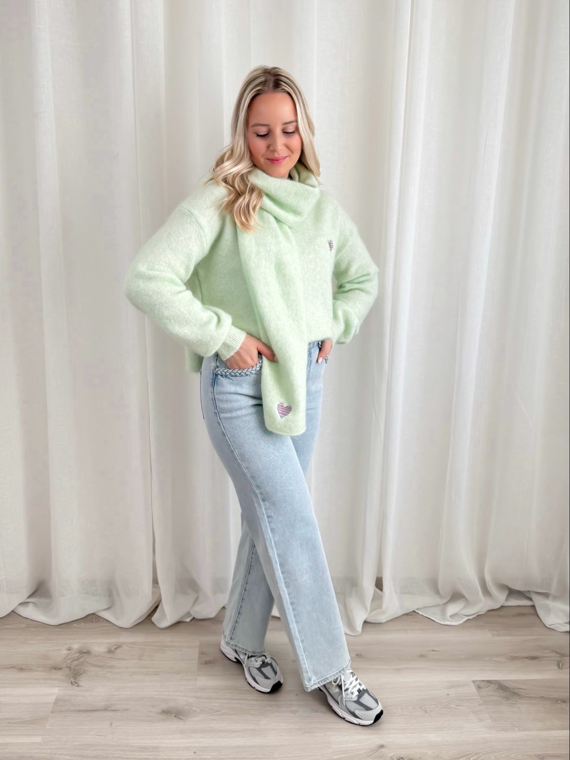HEART SWEATER WITH SCARF MINT