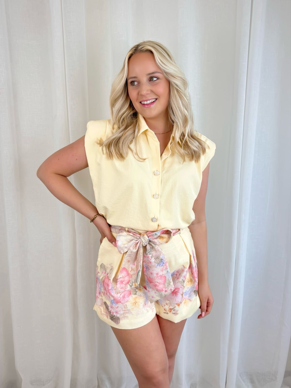 ELLI SLEEVELESS TOP BUTTER YELLOW