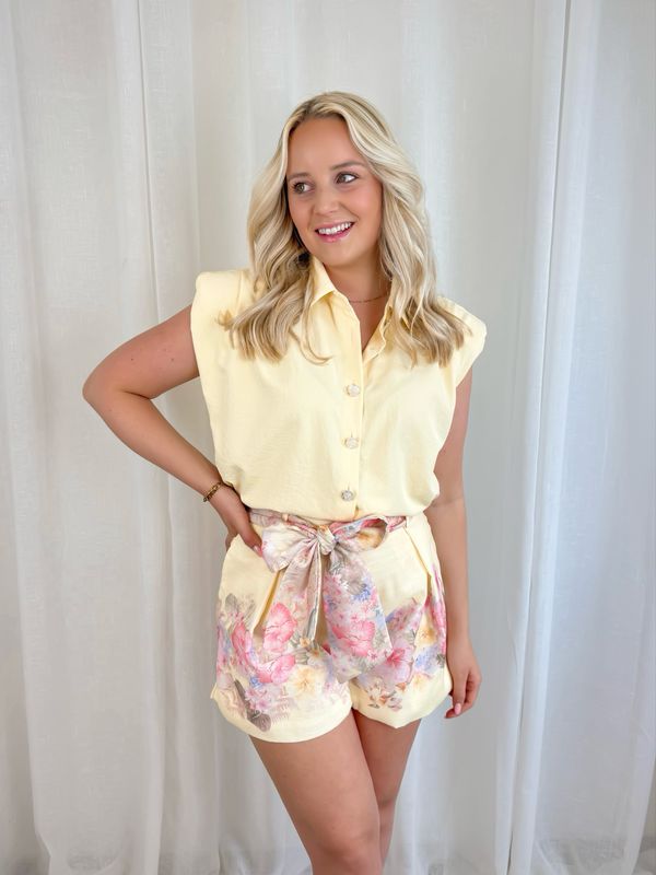 ELLI SLEEVELESS TOP BUTTER YELLOW