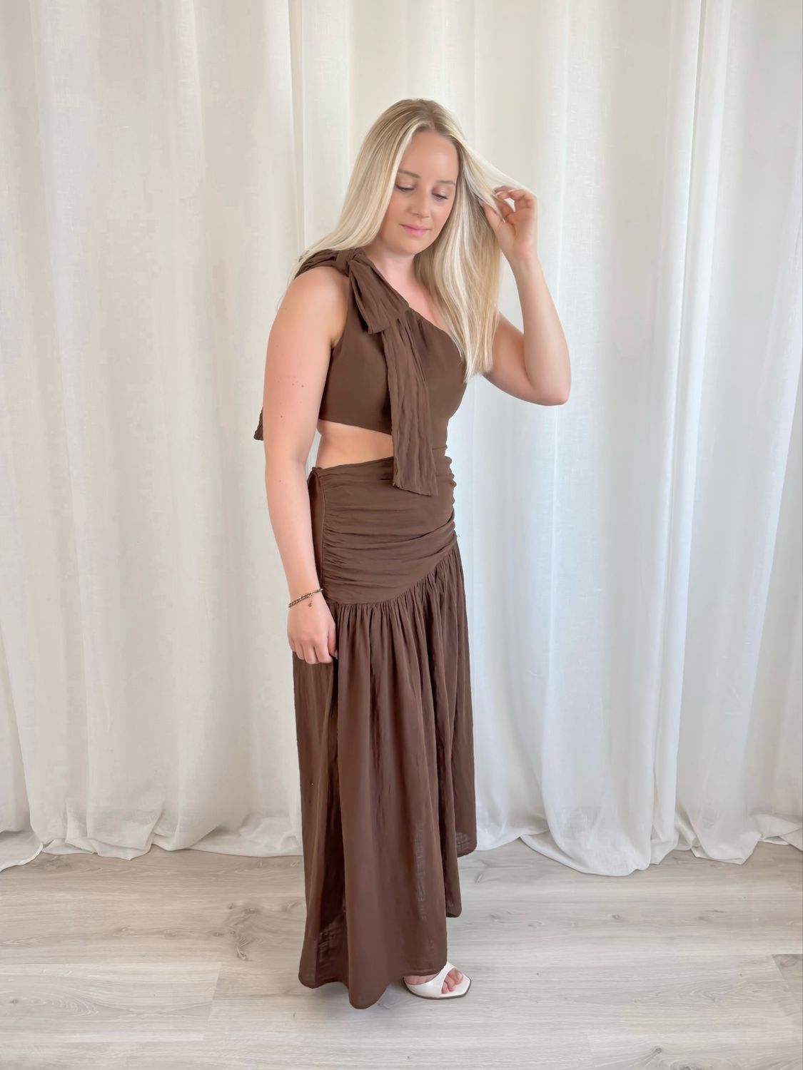 MAE LINNEN DRESS BROWN