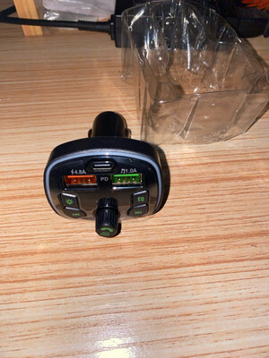 Bluetooth FM Transmitter/ USB Car Charger